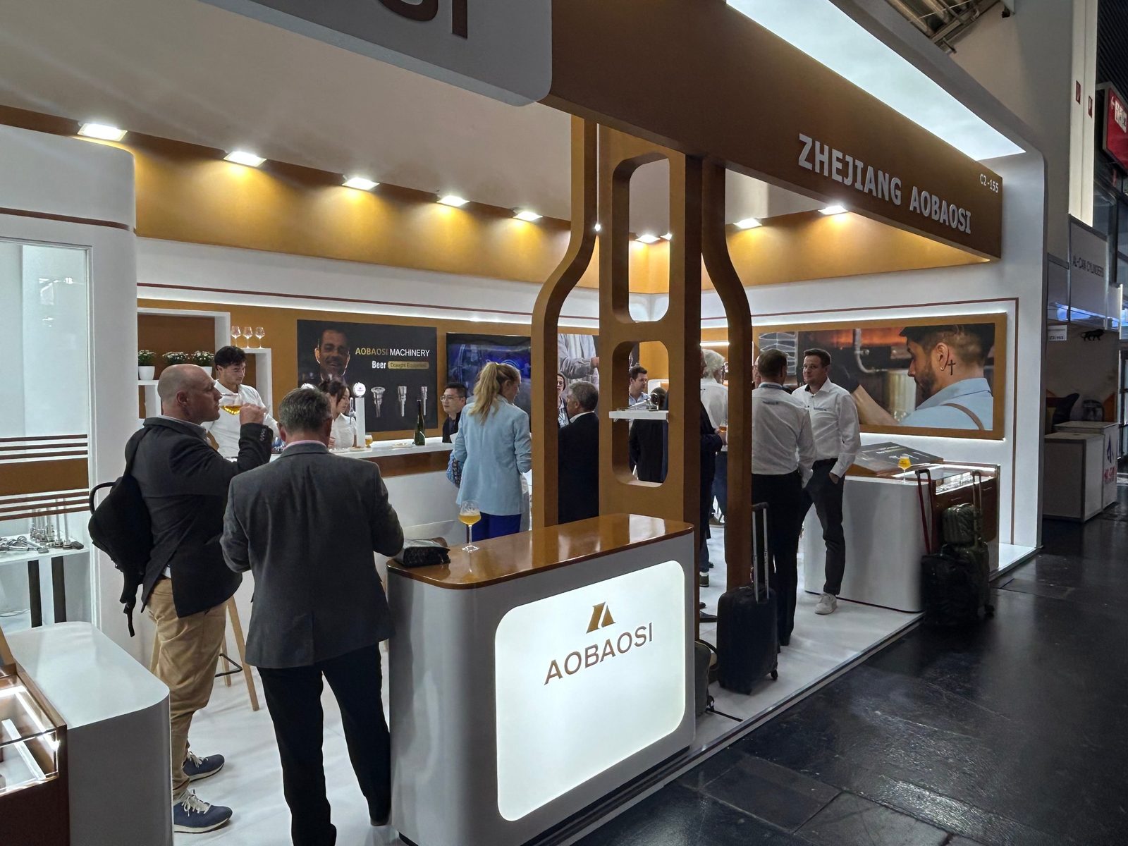 Messestand von AOBAOSI auf der drinktec 2025 in München